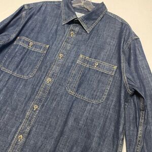 ST JOHN'S BAY Classic Fit Men's DENIM Blue LONG SLEEVE button down Size Large